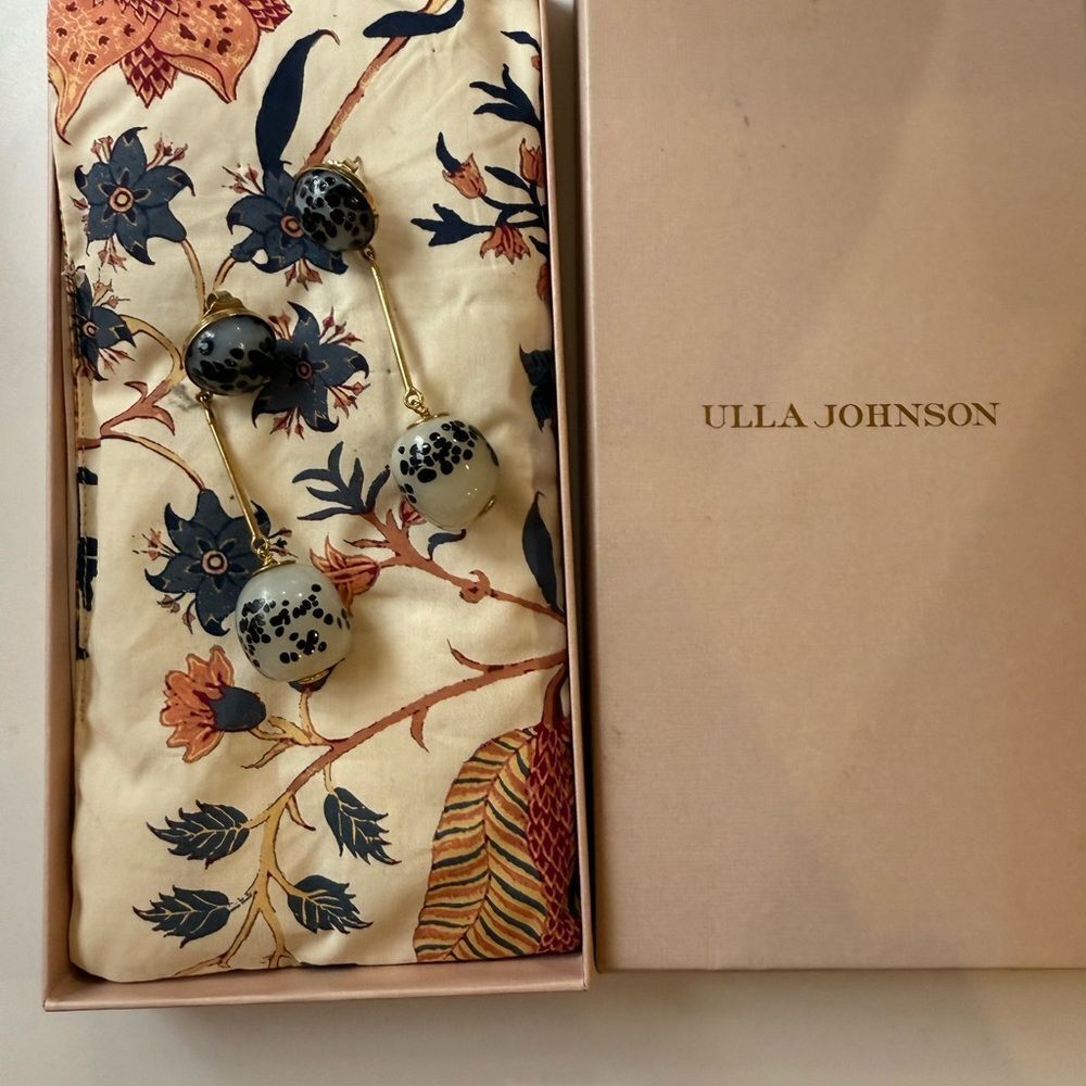 Ulla Johnson Stone Drop Earring New in Box. Black and Light Gray - Picture 4 of 5